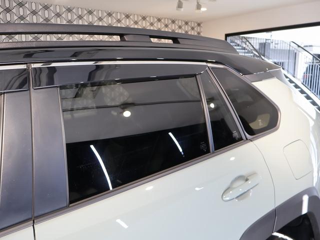 ＲＡＶ４ ハイブリッドアドベンチャー　オフロードパッケージＩＩ　特別仕様車　ハンズフリーパワーバックドア　純正１０．５型ディスプレイ　ナビＴＶ　バックモニター　ブラインドスポットモニター　ルーフレール　専用レザーエアシート　専用アルミ　ツートーンカラー　ドラレコ（39枚目）