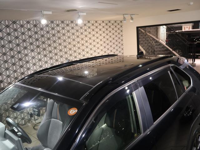 ＲＡＶ４ ハイブリッドアドベンチャー　パノラマサンルーフ　ハンズフリーパワーバックドア　純正ディスプレイ　ナビＴＶ　バックモニター　デジタルインナーミラー　黒本革エアシート　ＬＥＤヘッドライト　クリアランスソナー　純正アルミ　ドラレコ（10枚目）