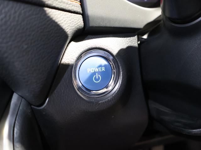 ＲＡＶ４ ハイブリッドアドベンチャー　パノラマサンルーフ　ハンズフリーパワーバックドア　純正ディスプレイ　ナビＴＶ　バックモニター　デジタルインナーミラー　黒本革エアシート　ＬＥＤヘッドライト　クリアランスソナー　純正アルミ　ドラレコ（19枚目）