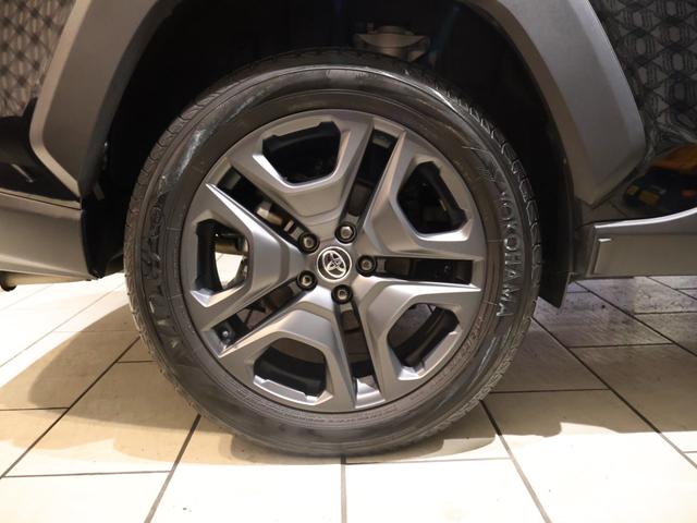 ＲＡＶ４ ハイブリッドアドベンチャー　パノラマサンルーフ　ハンズフリーパワーバックドア　純正ディスプレイ　ナビＴＶ　バックモニター　デジタルインナーミラー　黒本革エアシート　ＬＥＤヘッドライト　クリアランスソナー　純正アルミ　ドラレコ（39枚目）
