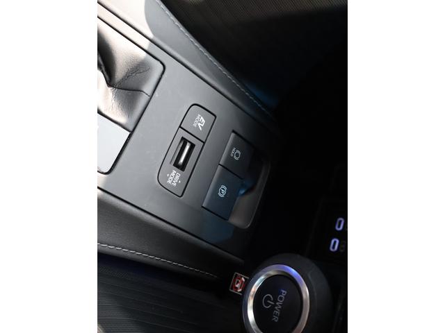 ハリアーハイブリッド Z レザーパッケージ 調光パノラマルーフ 黒本革シート JBLサウンド パノラミックビュモニター 録画機能付きデジタルインナーミラー ブラインドスポットモニター パワーバックドア LEDヘッドライト クリアランスソナー(15枚目)