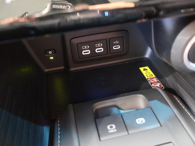 ハリアーハイブリッド Z レザーパッケージ 調光パノラマルーフ 黒本革シート JBLサウンド パノラミックビュモニター 録画機能付きデジタルインナーミラー ブラインドスポットモニター パワーバックドア LEDヘッドライト クリアランスソナー(16枚目)