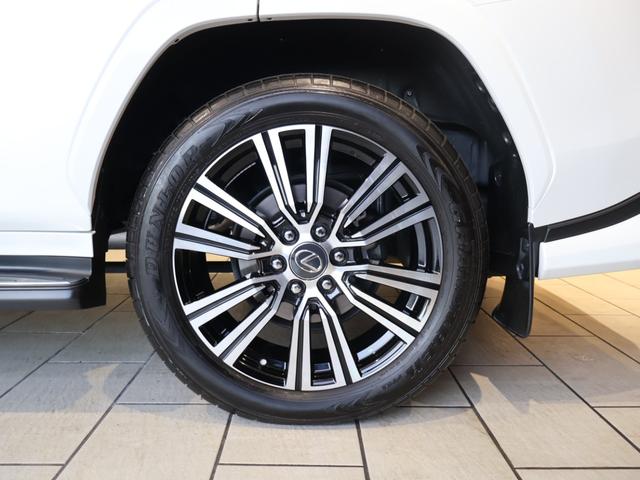 ＬＸ ＬＸ６００　マークレビンソンサウンド　リアエンターテイメント　モデリスタエアロ　モデリスタサイドステップ　デジタルインナーミラー　ヘッドアップディスプレイ　ヘーゼル革シート　クールボックス　純正２２インチアルミ（50枚目）