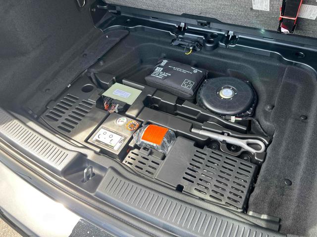 Ｂクラス Ｂ２００ｄ　ＡＭＧラインパッケージ　ＥＴＣ　全周囲カメラ　オートクルーズコントロール　レーンアシスト　アルミホイール　オートライト　サンルーフ　パワーシート　スマートキー　アイドリングストップ　電動格納ミラー　シートヒーター　ＣＶＴ（33枚目）