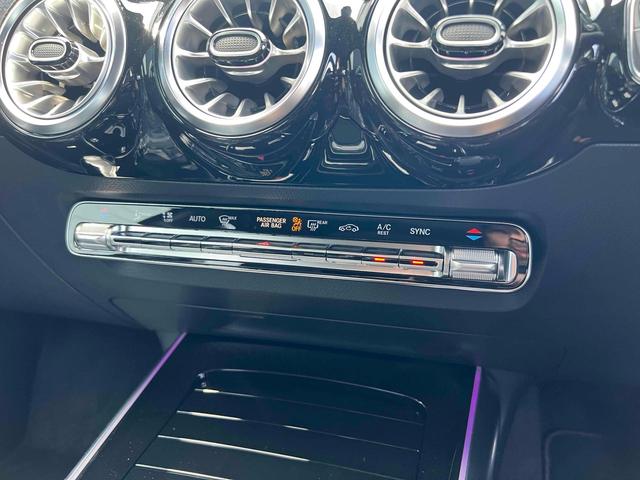 Ｂクラス Ｂ２００ｄ　ＡＭＧラインパッケージ　ＥＴＣ　全周囲カメラ　オートクルーズコントロール　レーンアシスト　アルミホイール　オートライト　サンルーフ　パワーシート　スマートキー　アイドリングストップ　電動格納ミラー　シートヒーター　ＣＶＴ（38枚目）