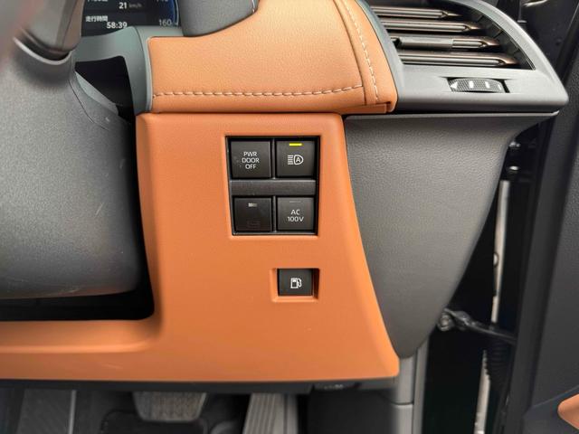 ヴェルファイアハイブリッド Z プレミア 14インチディスプレイ 左右独立ムーンルーフ ユニバーサルステップ カラーヘッドアップディスプレイ デジタルインナーミラー トヨタチームメイト パノラミックビューモニター 前後ドライブレコーダー(10枚目)