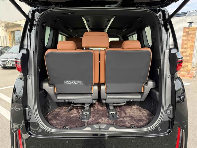 ヴェルファイアハイブリッド Z プレミア 14インチディスプレイ 左右独立ムーンルーフ ユニバーサルステップ カラーヘッドアップディスプレイ デジタルインナーミラー トヨタチームメイト パノラミックビューモニター 前後ドライブレコーダー(19枚目)