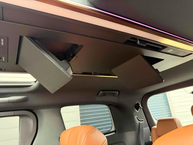 ヴェルファイアハイブリッド Z プレミア 14インチディスプレイ 左右独立ムーンルーフ ユニバーサルステップ カラーヘッドアップディスプレイ デジタルインナーミラー トヨタチームメイト パノラミックビューモニター 前後ドライブレコーダー(65枚目)