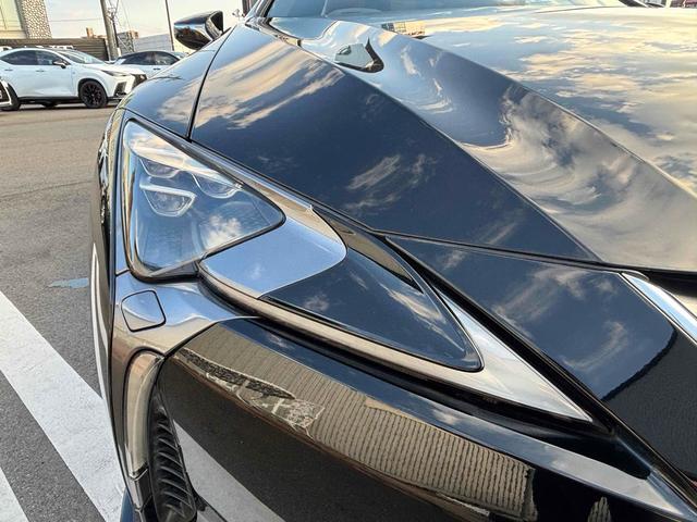 ご覧頂きまして誠に有難うございます！！是非ご来店して頂き、実際にご覧になって頂ければと思います。お客様からのご連絡をスタッフ一同、心よりお待ちしております