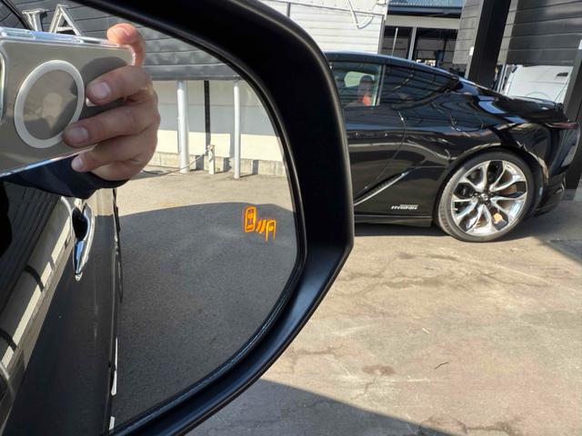 当店のお車をご覧いただきましてありがとうございます。お車についてのご質問やお見積りのご依頼、ご購入にあたってのご相談などお気軽にお問い合わせ下さい！