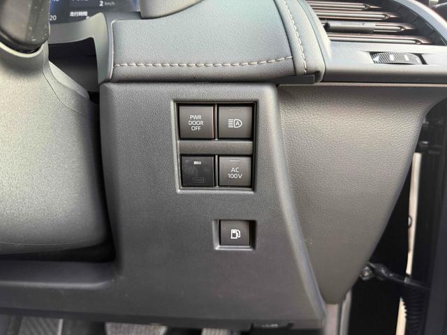 アルファードハイブリッド Ｚ　１４インチディスプレイ　モデリスタエアロ（Ｆ．Ｓ．Ｒ）　左右独立ムーンルーフ　ユニバーサルステップ　トヨタチームメイト　カラーヘッドアップディスプレイ　１３．２型後席モニター　ＥＴＣ２．０（9枚目）