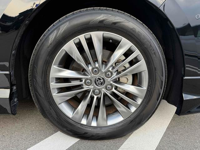 アルファードハイブリッド Ｚ　１４インチディスプレイ　モデリスタエアロ（Ｆ．Ｓ．Ｒ）　左右独立ムーンルーフ　ユニバーサルステップ　トヨタチームメイト　カラーヘッドアップディスプレイ　１３．２型後席モニター　ＥＴＣ２．０（23枚目）