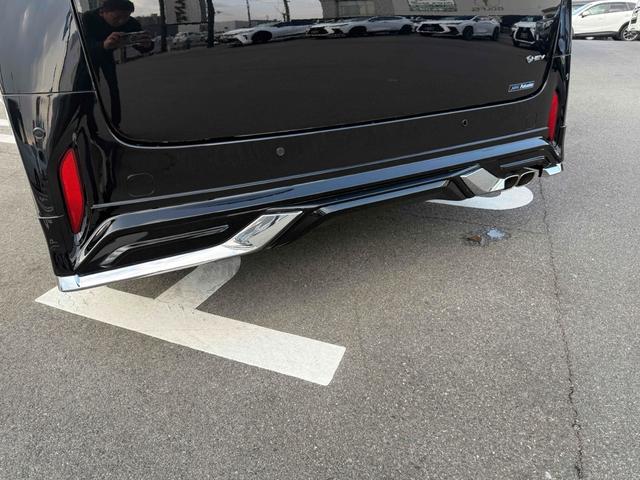 アルファードハイブリッド Ｚ　１４インチディスプレイ　モデリスタエアロ（Ｆ．Ｓ．Ｒ）　左右独立ムーンルーフ　ユニバーサルステップ　トヨタチームメイト　カラーヘッドアップディスプレイ　１３．２型後席モニター　ＥＴＣ２．０（26枚目）