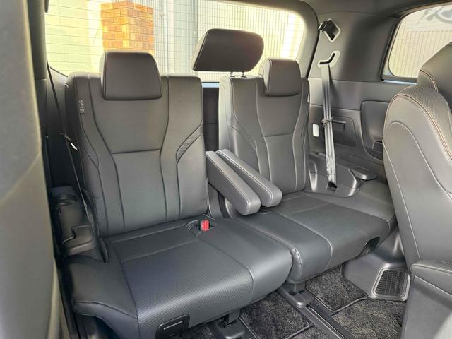 アルファードハイブリッド Ｚ　１４インチディスプレイ　モデリスタエアロ（Ｆ．Ｓ．Ｒ）　左右独立ムーンルーフ　ユニバーサルステップ　トヨタチームメイト　カラーヘッドアップディスプレイ　１３．２型後席モニター　ＥＴＣ２．０（46枚目）