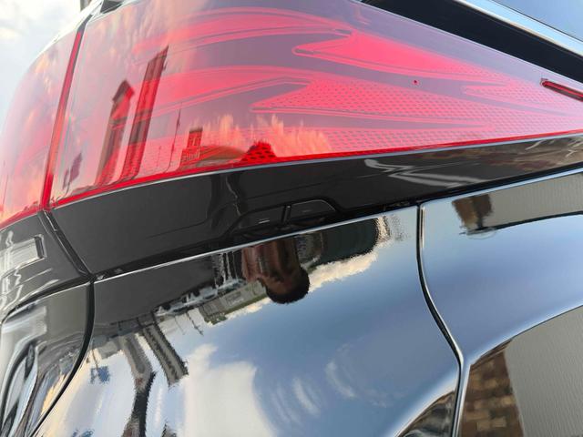 アルファードハイブリッド Ｚ　１４インチディスプレイ　モデリスタエアロ（Ｆ．Ｓ．Ｒ）　左右独立ムーンルーフ　ユニバーサルステップ　トヨタチームメイト　カラーヘッドアップディスプレイ　１３．２型後席モニター　ＥＴＣ２．０（53枚目）