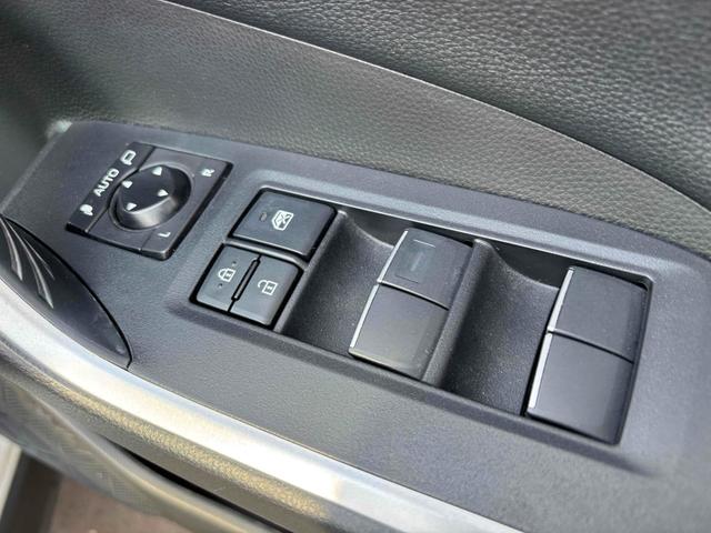 RAV4 ハイブリッドG パノラマルーフ ETC バックカメラ クリアランスソナー オートクルーズコントロール レーンアシスト アクセサリーコンセント 衝突被害軽減システム ナビ LEDヘッドランプ 置くだけ充電(11枚目)