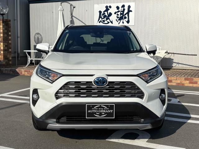 RAV4 ハイブリッドG パノラマルーフ ETC バックカメラ クリアランスソナー オートクルーズコントロール レーンアシスト アクセサリーコンセント 衝突被害軽減システム ナビ LEDヘッドランプ 置くだけ充電(12枚目)