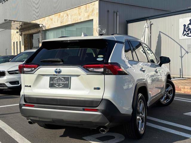 RAV4 ハイブリッドG パノラマルーフ ETC バックカメラ クリアランスソナー オートクルーズコントロール レーンアシスト アクセサリーコンセント 衝突被害軽減システム ナビ LEDヘッドランプ 置くだけ充電(14枚目)
