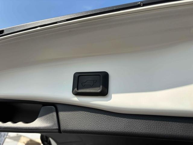 RAV4 ハイブリッドG パノラマルーフ ETC バックカメラ クリアランスソナー オートクルーズコントロール レーンアシスト アクセサリーコンセント 衝突被害軽減システム ナビ LEDヘッドランプ 置くだけ充電(38枚目)