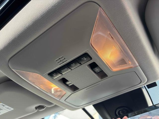 RAV4 ハイブリッドG パノラマルーフ ETC バックカメラ クリアランスソナー オートクルーズコントロール レーンアシスト アクセサリーコンセント 衝突被害軽減システム ナビ LEDヘッドランプ 置くだけ充電(39枚目)