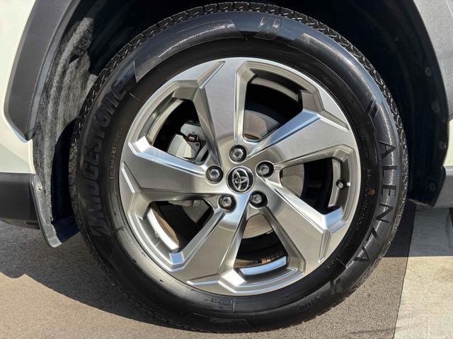 RAV4 ハイブリッドG パノラマルーフ ETC バックカメラ クリアランスソナー オートクルーズコントロール レーンアシスト アクセサリーコンセント 衝突被害軽減システム ナビ LEDヘッドランプ 置くだけ充電(45枚目)