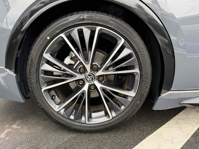 プリウス Ｚ　１２．３型ディスプレイ　モデリスタエアロ（Ｆ・Ｓ・Ｒ）　パノラマルーフ　デジタルインナーミラー　モデリスタシグネチャーイルミ　パノラミックビューモニター　トヨタチームメイト　スペアタイヤ（21枚目）