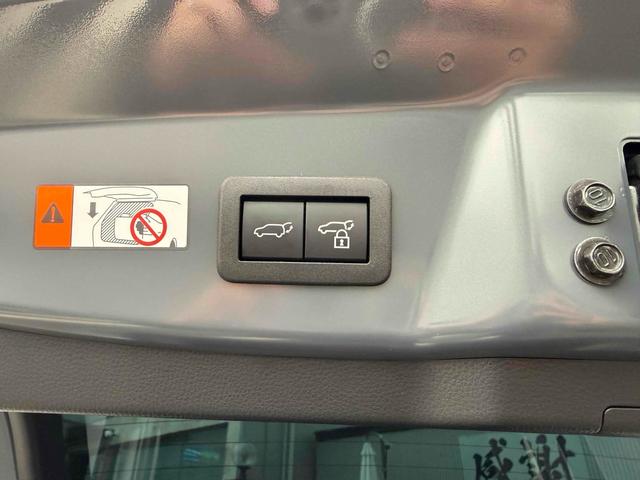 プリウス Ｚ　１２．３型ディスプレイ　モデリスタエアロ（Ｆ・Ｓ・Ｒ）　パノラマルーフ　デジタルインナーミラー　モデリスタシグネチャーイルミ　パノラミックビューモニター　トヨタチームメイト　スペアタイヤ（30枚目）