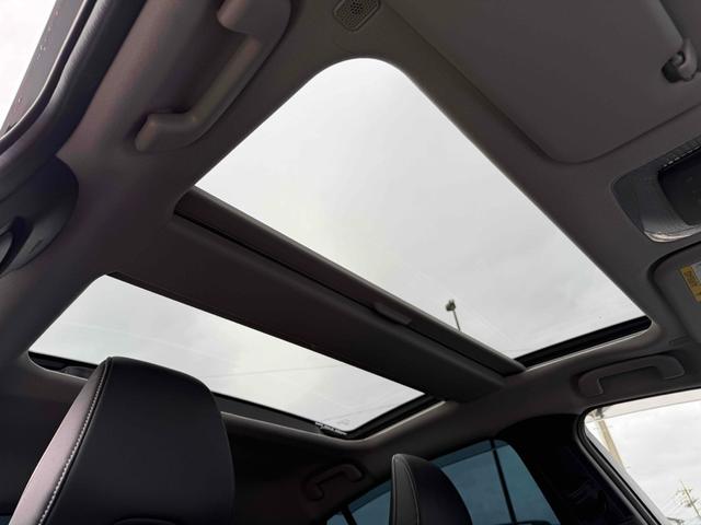 プリウス Ｚ　１２．３型ディスプレイ　モデリスタエアロ（Ｆ・Ｓ・Ｒ）　パノラマルーフ　デジタルインナーミラー　モデリスタシグネチャーイルミ　パノラミックビューモニター　トヨタチームメイト　スペアタイヤ（44枚目）