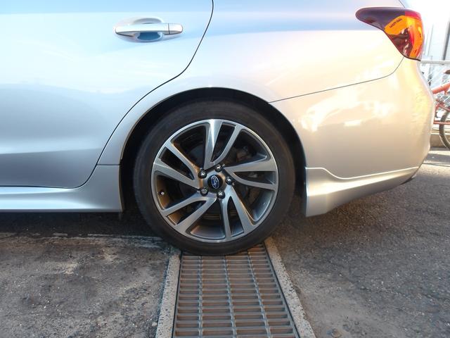 レヴォーグ 1.6GT-Sアイサイト 4WD 純正ナビ フルセグ Bluetooth バック・サイドカメラ ドラレコ ETC BLITZタワーバー スマートキー 指定タイヤ4本新品交換 車検R9年5月(33枚目)