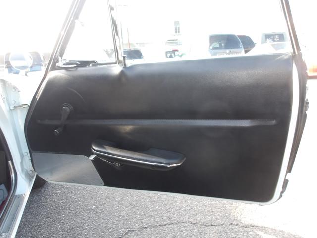 コスモスポーツ 　Ｓｅｒｉｅｓ２　ＭＴ　Ｈ１２年同色全塗装済み　実走行３８０２ｋｍ　２オーナー車　ガレージ保管　純正部品あり（33枚目）