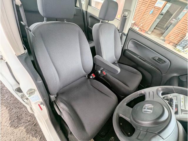 ゼスト 　助手席回転シート　キーレス　エアバッグ（19枚目）