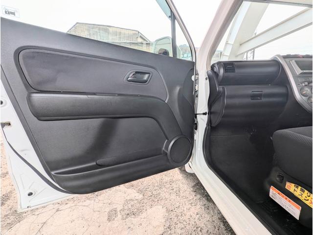 ゼスト 　助手席回転シート　キーレス　エアバッグ（22枚目）