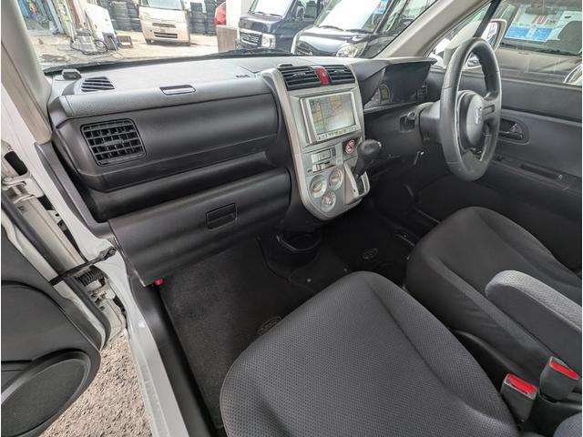 ゼスト 　助手席回転シート　キーレス　エアバッグ（24枚目）