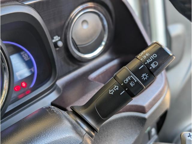 Ｎ－ＯＮＥ プレミアム　ツアラー・Ｌパッケージ　ナビ／テレビ／バックカメラ／ＥＴＣ／ローダウン／スマートキー／プッシュスタート／ディスチャージライト／（26枚目）