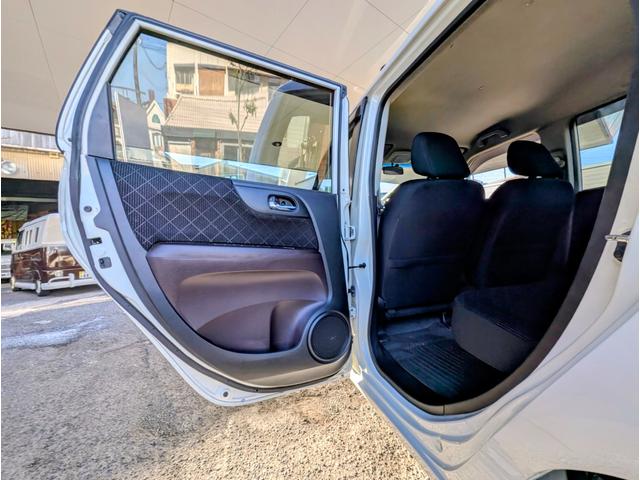 Ｎ－ＯＮＥ プレミアム　ツアラー・Ｌパッケージ　ナビ／テレビ／バックカメラ／ＥＴＣ／ローダウン／スマートキー／プッシュスタート／ディスチャージライト／（40枚目）