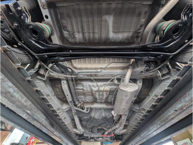 Ｎ－ＯＮＥ プレミアム　ツアラー・Ｌパッケージ　ナビ／テレビ／バックカメラ／ＥＴＣ／ローダウン／スマートキー／プッシュスタート／ディスチャージライト／（56枚目）