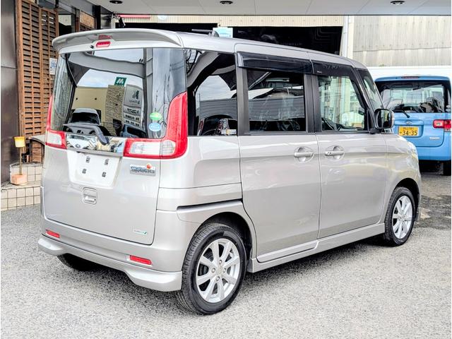 スペーシア Ｘリミテッド　レーダーブレーキサポート／エアバッグ／ナビＴＶフルセグ／バックカメラ／ＥＴＣ／シートヒーター／プッシュスタート／スマートキー／ディスチャージライト／両側パワースライド／（4枚目）