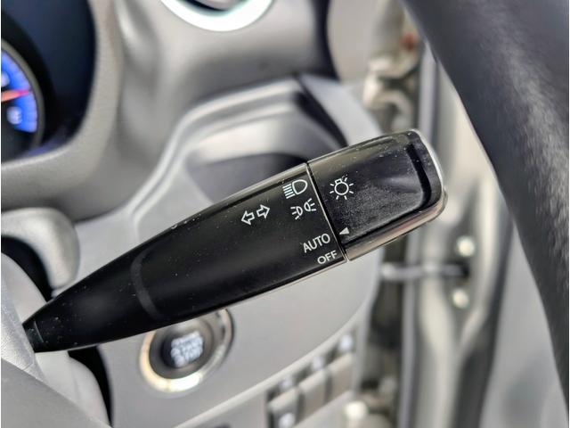 スペーシア Ｘリミテッド　レーダーブレーキサポート／エアバッグ／ナビＴＶフルセグ／バックカメラ／ＥＴＣ／シートヒーター／プッシュスタート／スマートキー／ディスチャージライト／両側パワースライド／（27枚目）