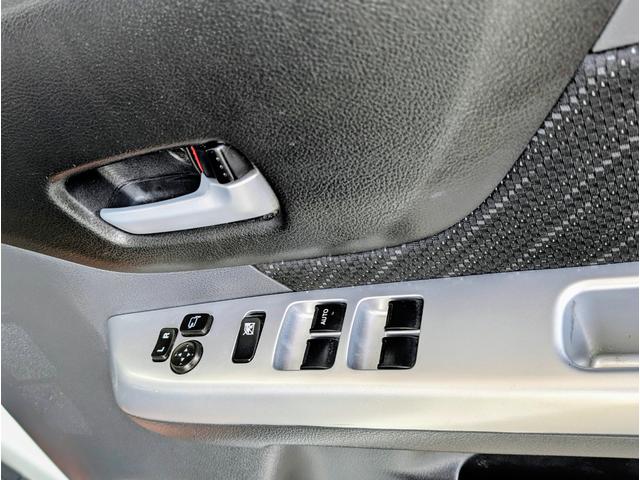 スペーシア Ｇリミテッド　レーダーブレーキサポート／スマートキー／ナビＴＶフルセグ／Ｂｌｕｅｔｏｏｔｈ／パワ－スライドドア／（14枚目）