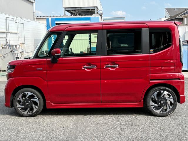 スペーシアカスタム カスタム　ＨＹＢＲＩＤ　ＸＳターボ　バックカメラ　オートライト　Ｂｌｕｅｔｏｏｔｈ　スライドドア　純正ナビ　プッシュスタート　シートヒーター　オートエアコン　禁煙車　スズキセーフティーサポート　衝突被害軽減システム　衝突安全ボディ（8枚目）