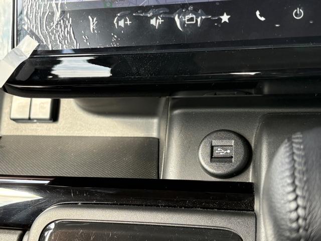 スペーシアカスタム カスタム　ＨＹＢＲＩＤ　ＸＳターボ　バックカメラ　オートライト　Ｂｌｕｅｔｏｏｔｈ　スライドドア　純正ナビ　プッシュスタート　シートヒーター　オートエアコン　禁煙車　スズキセーフティーサポート　衝突被害軽減システム　衝突安全ボディ（36枚目）