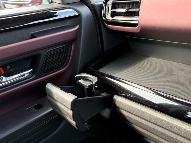 スペーシアカスタム カスタム　ＨＹＢＲＩＤ　ＸＳターボ　バックカメラ　オートライト　Ｂｌｕｅｔｏｏｔｈ　スライドドア　純正ナビ　プッシュスタート　シートヒーター　オートエアコン　禁煙車　スズキセーフティーサポート　衝突被害軽減システム　衝突安全ボディ（40枚目）