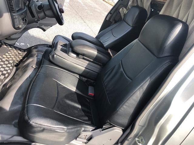 キャラバン ロングＤＸ　レジャー　キャンピング　車中泊仕様　サブバッテリーシステム　車内用１００Ｖ電源　ＦＦヒーター　車載エアコン　冷蔵庫　テレビ　電子レンジ　ＬＥＤルームランプ　制振断熱加工　リアラダー　ルーフキャリア（11枚目）