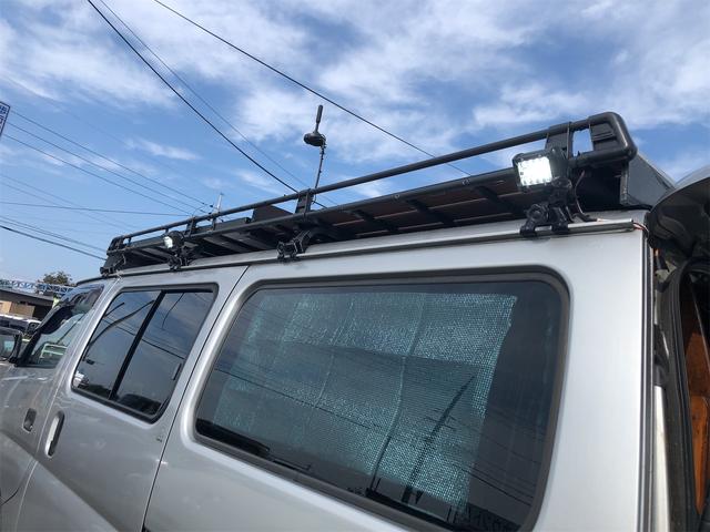 キャラバン ロングＤＸ　レジャー　キャンピング　車中泊仕様　サブバッテリーシステム　車内用１００Ｖ電源　ＦＦヒーター　車載エアコン　冷蔵庫　テレビ　電子レンジ　ＬＥＤルームランプ　制振断熱加工　リアラダー　ルーフキャリア（38枚目）
