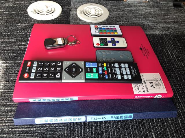 キャラバン ロングＤＸ　レジャー　キャンピング　車中泊仕様　サブバッテリーシステム　車内用１００Ｖ電源　ＦＦヒーター　車載エアコン　冷蔵庫　テレビ　電子レンジ　ＬＥＤルームランプ　制振断熱加工　リアラダー　ルーフキャリア（47枚目）