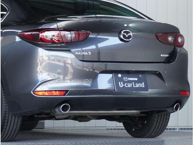ＭＡＺＤＡ３セダン １．５　１５Ｓ　ブラックトーンエディション　３６０°ビュー・モニター　純正ナビ　前後ド　ＬＥＤヘッドライト　３６０°カメラ　フルセグＴＶ　ＤＶＤ　スマートブレーキサポート　禁煙車　バックカメラ　ＥＴＣ（14枚目）