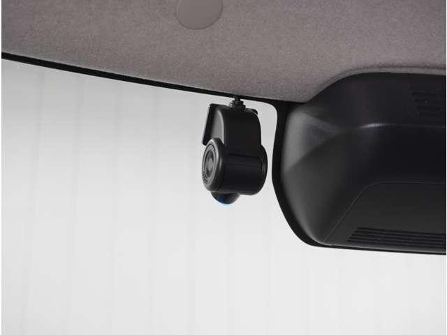 タント ６６０　Ｘ　全方位カメラ　ナビ　ドライブレコーダー　サイドカメラ　アイドリングストップ車　ＡＵＸ接続　ブレーキサポート　フルセグ地デジ　ナビＴＶ　ＰＷ　ＰＳ　スマートキーシステム　ＥＴＣ車載器　禁煙　横滑り防止（37枚目）