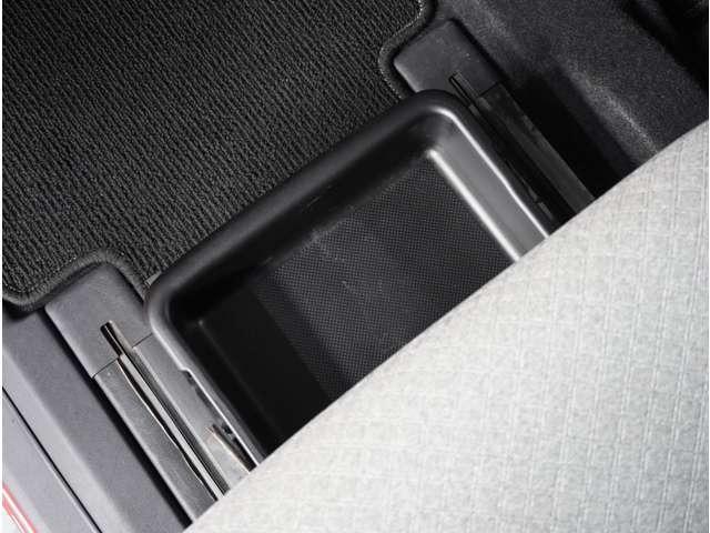タント ６６０　Ｘ　全方位カメラ　ナビ　ドライブレコーダー　サイドカメラ　アイドリングストップ車　ＡＵＸ接続　ブレーキサポート　フルセグ地デジ　ナビＴＶ　ＰＷ　ＰＳ　スマートキーシステム　ＥＴＣ車載器　禁煙　横滑り防止（63枚目）