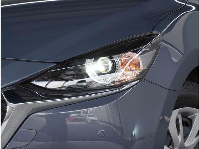 ＭＡＺＤＡ２ １．５　１５Ｓ　スマート　エディション　３６０°ビュー・モニター　純正ナビ　障害物　ＷＡＢ　セキュリティアラーム　地デジ　ミュージックプレイヤー接続可　コーナーソナー　エアバック　ＬＥＤヘッドランプ　メモリーナビゲーション　サイドエアバック（19枚目）