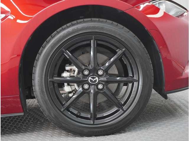 ロードスター １．５　Ｓ　スペシャルパッケージ　６ＭＴ　ドライブレコーダー　ＥＴＣ　障害物セン　地デジ　禁煙車　スマートキー　ＬＥＤヘッドランプ　シートヒーター　ＡＢＳ　ＥＳＣ　エアバッグ　アルミホイール　ＥＴＣ　オートエアコン　キーレスエントリー（11枚目）